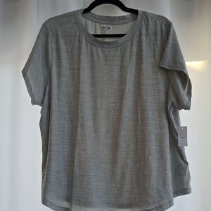 NWT-Old Navy 2 PC Women's Active Short Sleeve Tees